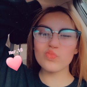 Meet your Posher, Julianna